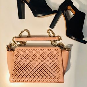 Shoulder bag color peach